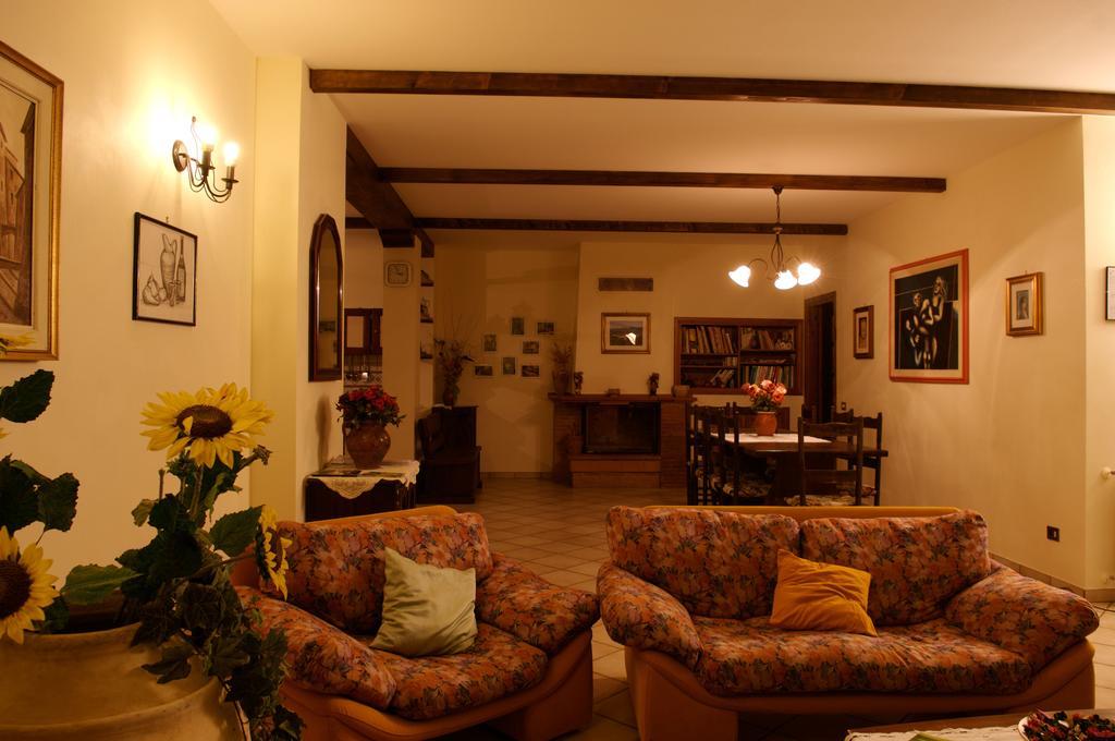 La Colonna Bed and Breakfast Montelanico Exterior foto